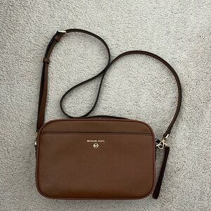 Brown Leather Michael Kors Crossbody Purse
